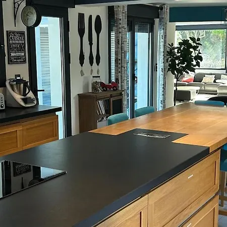 Contemporaine Avec Lagon * Sanary-sur-Mer