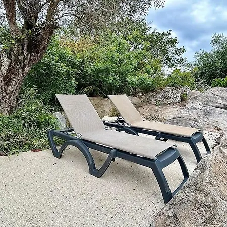 Contemporaine Avec Lagon * Sanary-sur-Mer
